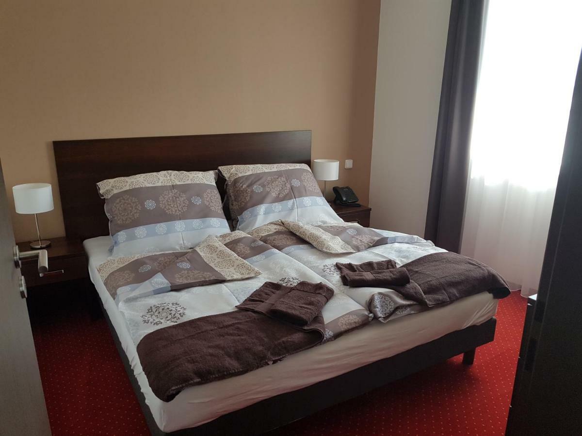 Wellness Hotel Harmonie Třeboň Εξωτερικό φωτογραφία