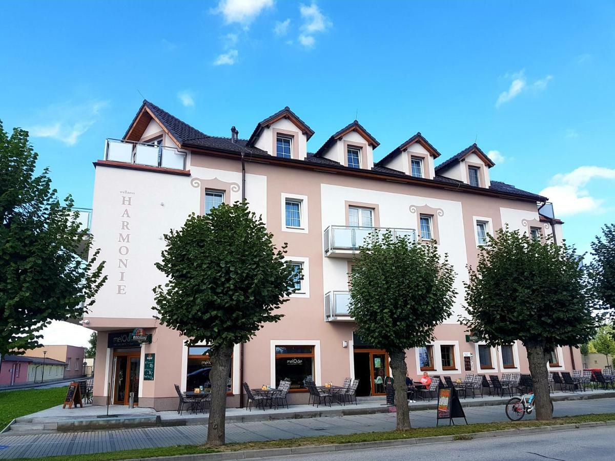 Wellness Hotel Harmonie Třeboň Εξωτερικό φωτογραφία